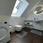 Apartamento 120m² Nahe A1 - 4 Schlafzimmern - 2 Bäder - Große Wohnküche - Grillplatz - Parkplatz *