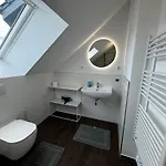 120m² Nahe A1 - 4 Schlafzimmern - 2 Bäder - Große Wohnküche - Grillplatz - Parkplatz Apartamento Siek