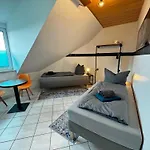 Apartamento 120m² Nahe A1 - 4 Schlafzimmern - 2 Bäder - Große Wohnküche - Grillplatz - Parkplatz *