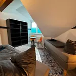 120m² Nahe A1 - 4 Schlafzimmern - 2 Bäder - Große Wohnküche - Grillplatz - Parkplatz *