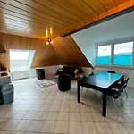 120m² Nahe A1 - 4 Schlafzimmern - 2 Bäder - Große Wohnküche - Grillplatz - Parkplatz Apartamento Siek