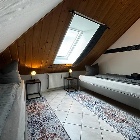 120m² Apartment nahe A1 - 4 Schlafzimmern - 2 Bäder - große Wohnküche - Grillplatz - Parkplatz 3* Siek