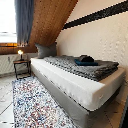 120m² Apartment nahe A1 - 4 Schlafzimmern - 2 Bäder - große Wohnküche - Grillplatz - Parkplatz Siek