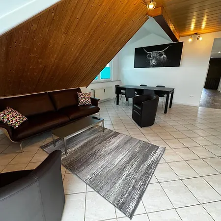 Apartament 120m² Nahe A1 - 4 Schlafzimmern - 2 Baeder - Grosse Wohnkueche - Grillplatz - Parkplatz