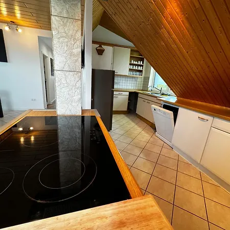 Apartment 120m² Apartment nahe A1 - 4 Schlafzimmern - 2 Bäder - große Wohnküche - Grillplatz - Parkplatz Siek