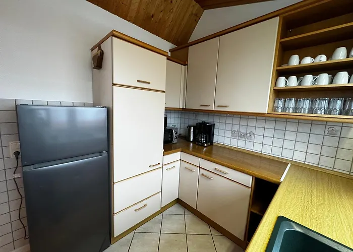 120m² Nahe A1 - 4 Schlafzimmern - 2 Baeder - Grosse Wohnkueche - Grillplatz - Parkplatz